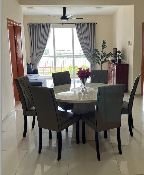 Homestay Ttdi Adina 710 Shah Alam,Sek 13,Msu,3Bedroooms Extérieur photo